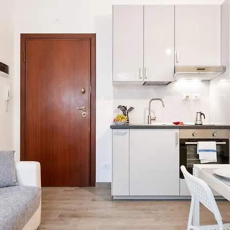 Apartament Giardini Margherita Monolocale Con Balcone Bolonia